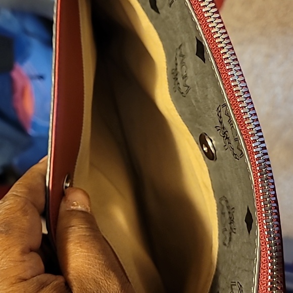 MCM - Picture 4 of 9